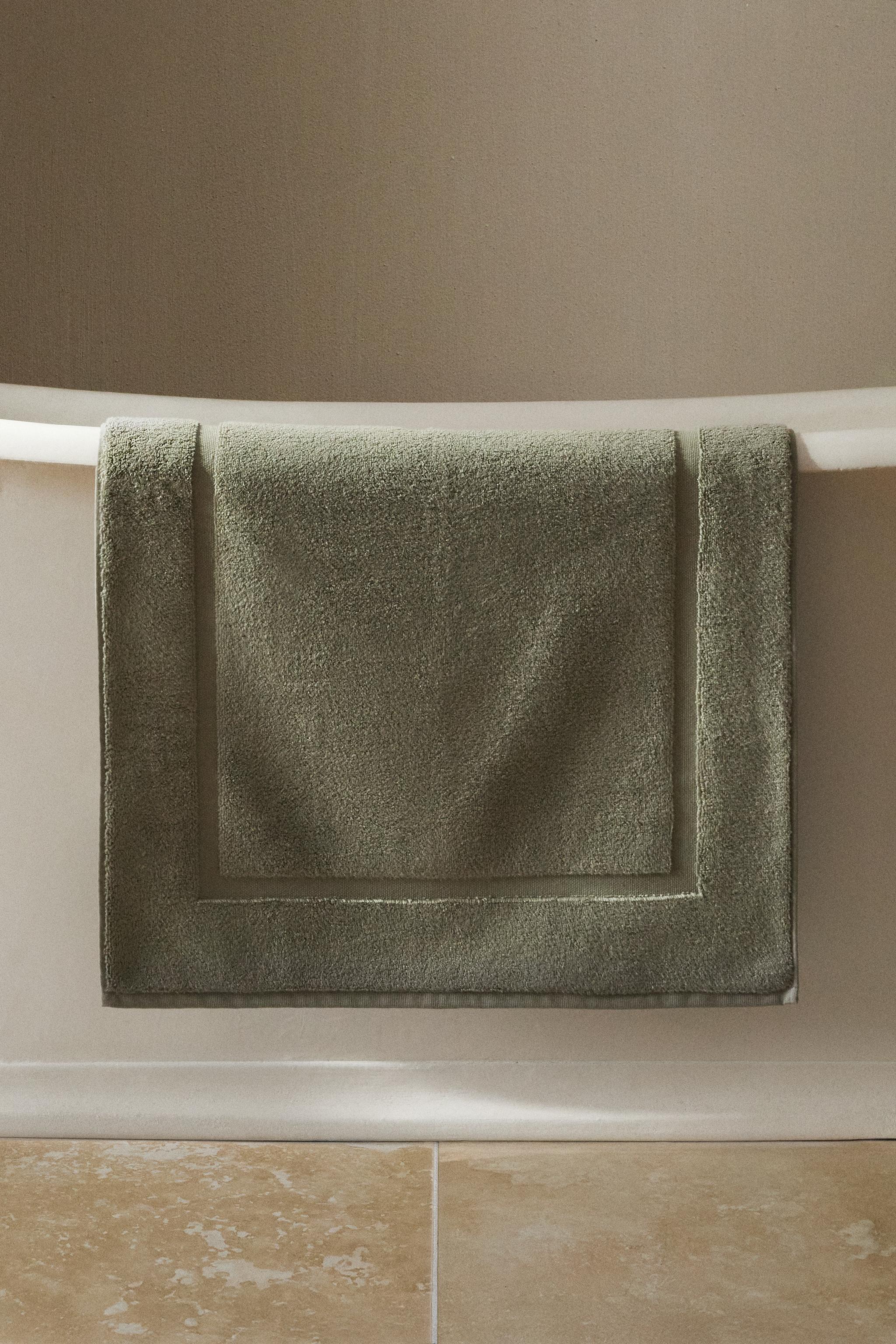 SOFT NON-SLIP TERRY BATH MAT
